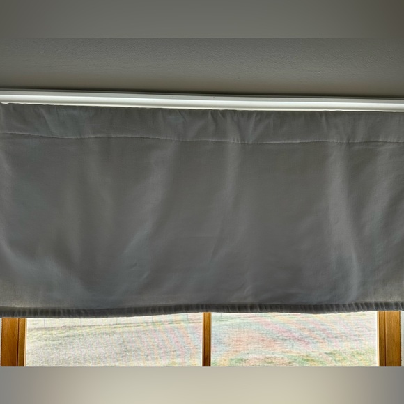 Pottery Barn Teen Ivory Linen Blackout Valance Shade - Picture 2 of 4